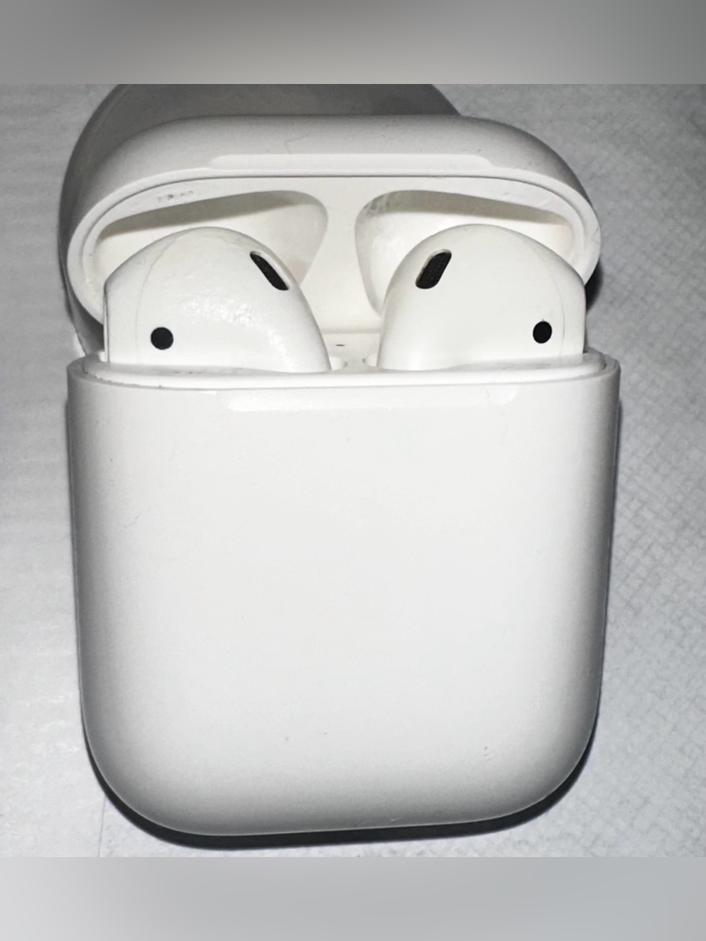 Apple AirPods 2nd Generation